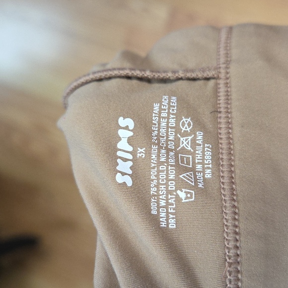 SKIMS Light Brown Bralette.  3x - Picture 4 of 4